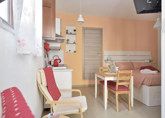 Apartment Romantisches Mit Jacuzzi By Interhome Scicli